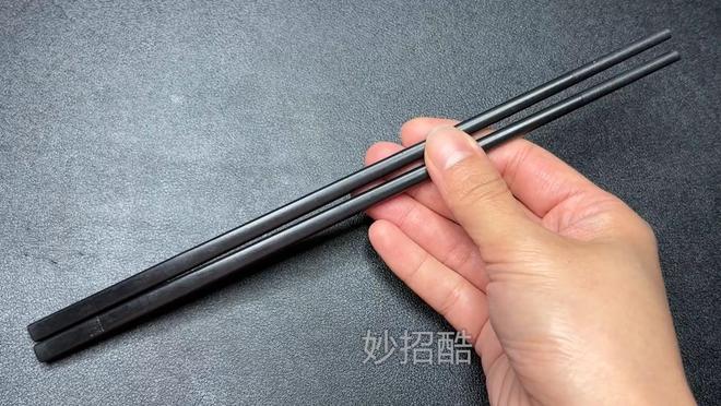 厕所里一定要放一双筷子？很多人一辈子都不知道有什么作用